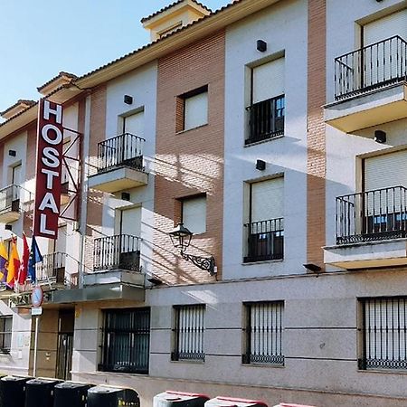 Hostal Plaza Mayor توريخون ذي أرذوث المظهر الخارجي الصورة