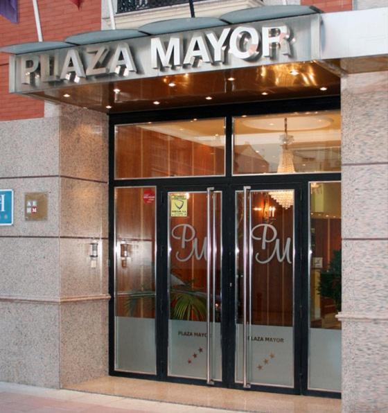 Hostal Plaza Mayor توريخون ذي أرذوث المظهر الخارجي الصورة