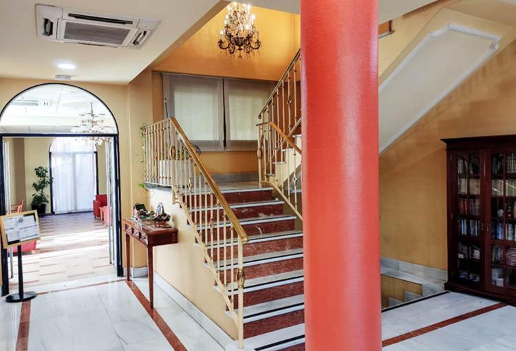 Hostal Plaza Mayor توريخون ذي أرذوث المظهر الخارجي الصورة