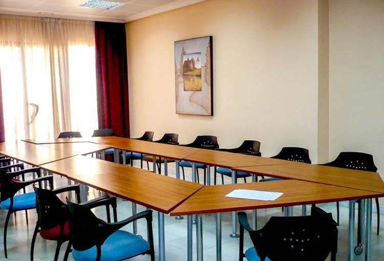 Hostal Plaza Mayor توريخون ذي أرذوث المظهر الخارجي الصورة